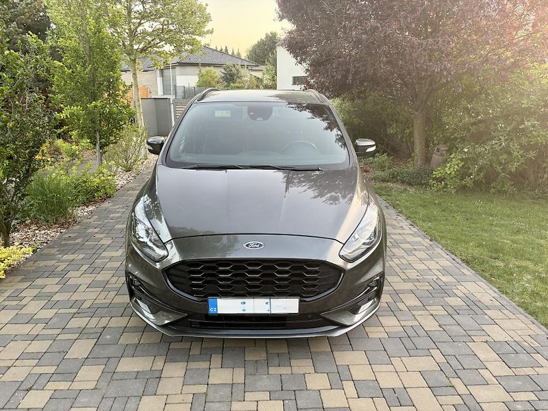 Ford S-MAX (2020) ST-line  - fotka 2 z 18