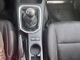 Toyota Hilux DC 2,4 D-4D 6 MT Active 4X4 - náhled 19