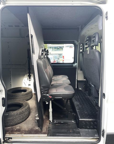 Peugeot Boxer 2.2 BlueHDI 121kW L3H2, ČR - fotka 10 z 15