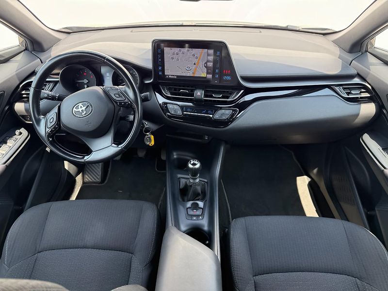 Toyota C-HR 1.2 Turbo Active Navi - fotka 5 z 28