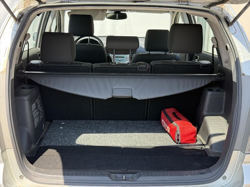 Toyota Corolla Verso 1,8 - fotka 18 z 18