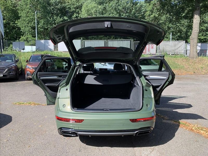 Audi Q5 2,0 TSI QUATTRO SLINE ČR,SERVI - fotka 27 z 29