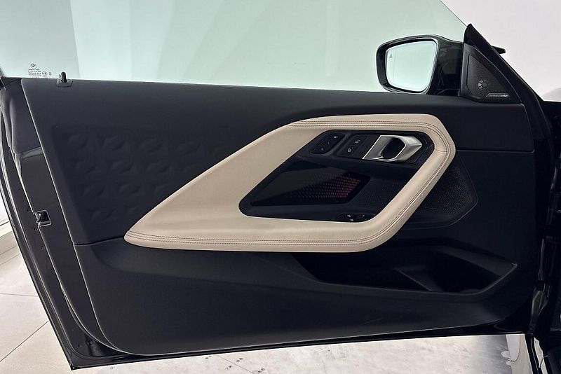 BMW Řada 2 M240i xDrive Coupe - fotka 17 z 23