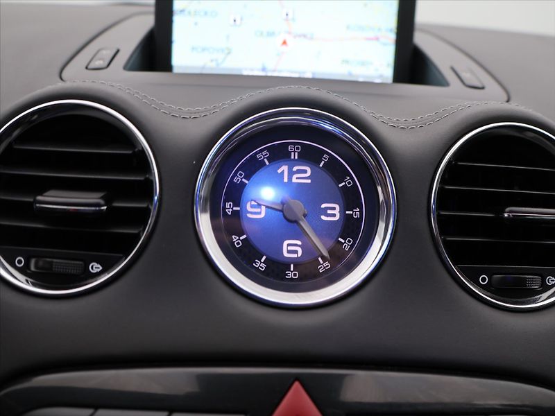 Peugeot RCZ 1,6 16V 147kW Allure Navi - fotka 20 z 32