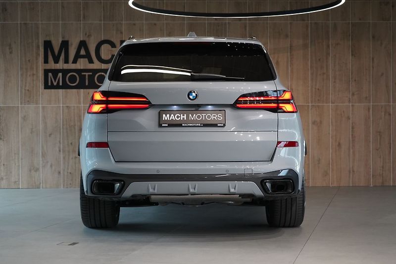 BMW X5 30d xDrive, M-Paket PRO, Tažné - fotka 10 z 43