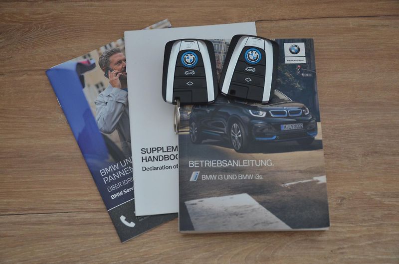 BMW i3 (2022) 120Ah // REZERVOVÁNO // - fotka 36 z 36