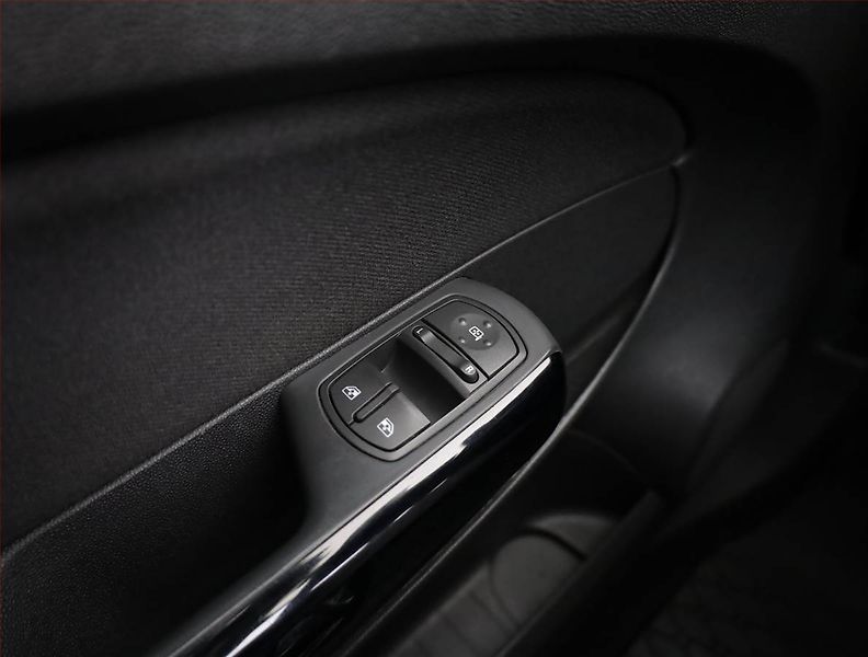 Opel Corsa (2013) 1.2, Serv.kniha, Tempomat - fotka 14 z 16