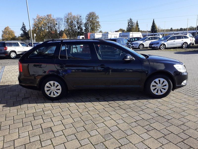Škoda Octavia (2012) KOMBI 1.4 TSI - fotka 3 z 38