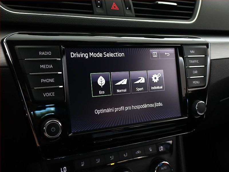Škoda Superb (2016) Style Plus 2.0 TDI, Automat - fotka 16 z 25