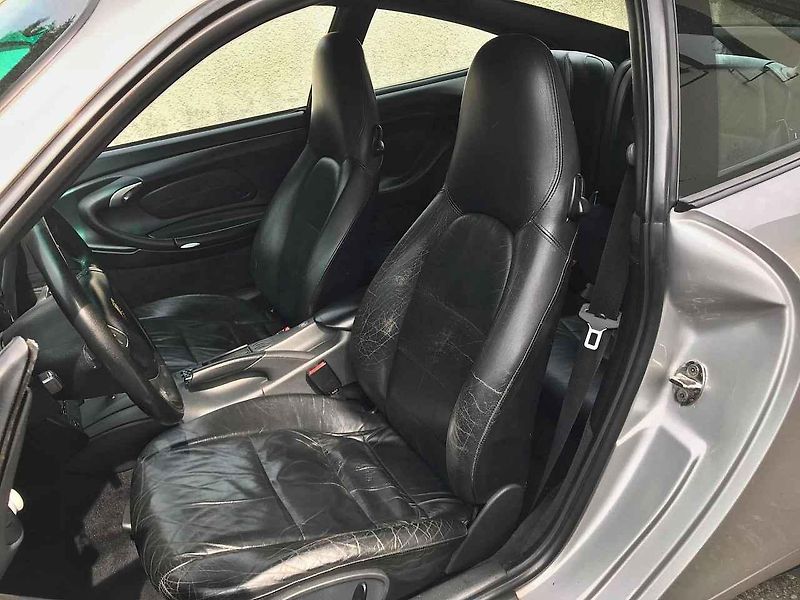 Porsche 911.