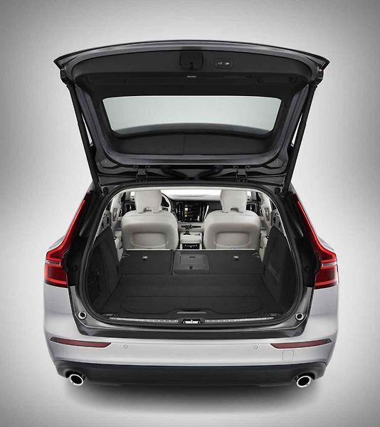Volvo V60.