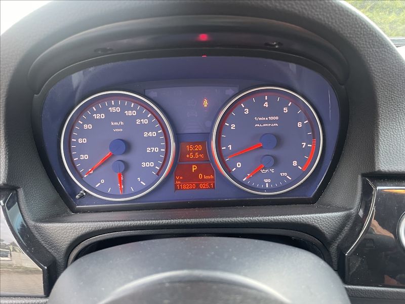 Alpina B3 3,0 S Bi-Turbo Coupe 265kw Car - fotka 13 z 28