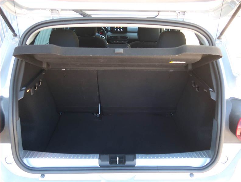 Dacia Sandero (2022) 1.0 TCe, Tempomat - fotka 13 z 18