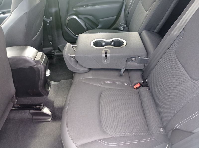 Jeep Renegade 2.0 JTD-MJET 4x4/1Maj/DigKlima - fotka 16 z 44