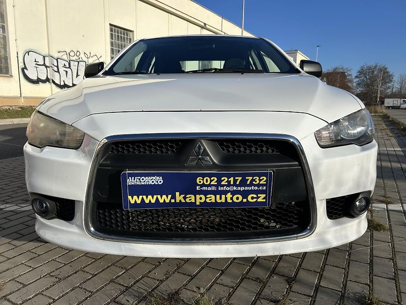 Mitsubishi Lancer 1.6 i MIVEC Sportback - fotka 2 z 39