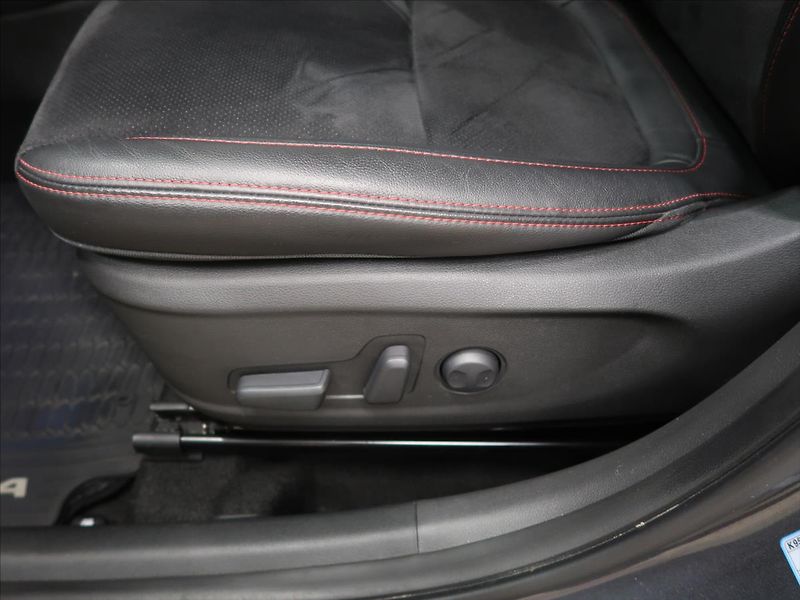 Hyundai Kona 1,6 145 kW N-line 1.majitel - fotka 18 z 35