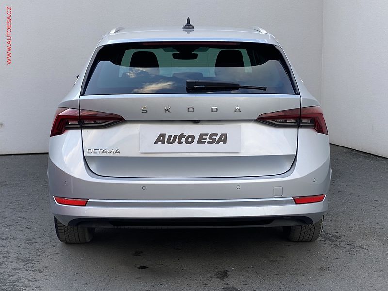 Škoda Octavia (2022) 2.0 TDi, ČR, Style, DSG - fotka 5 z 17