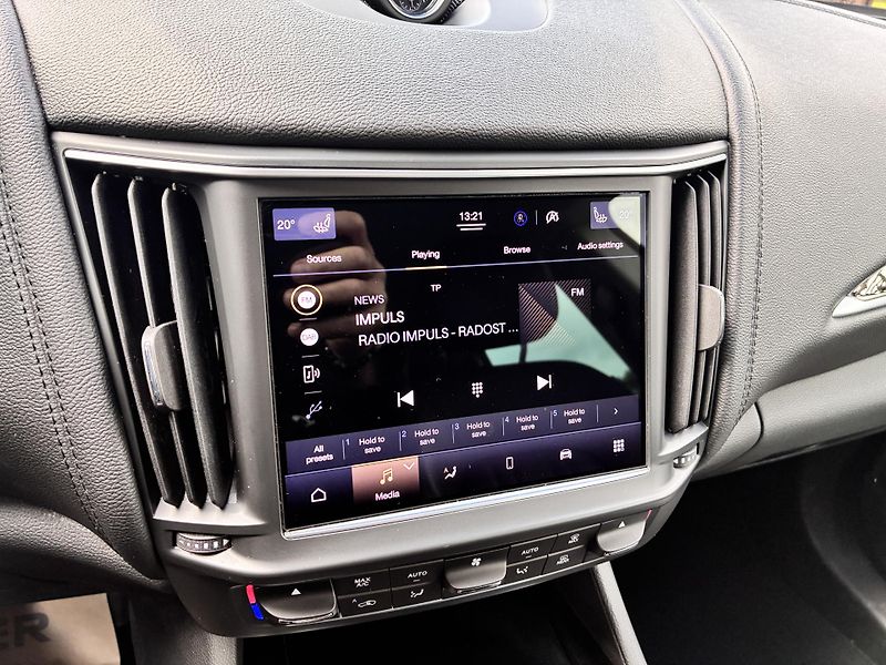 Maserati Levante 2.0l 243kW GT REZERVACE - fotka 22 z 41