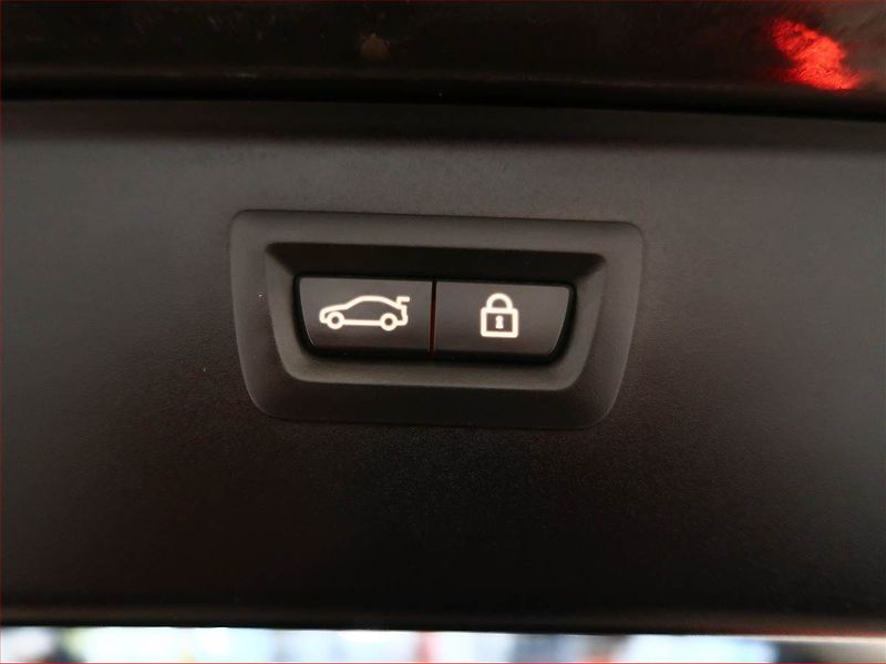 BMW Řada 5 (2015) 530d xDrive, 4X4, Automat - fotka 21 z 21