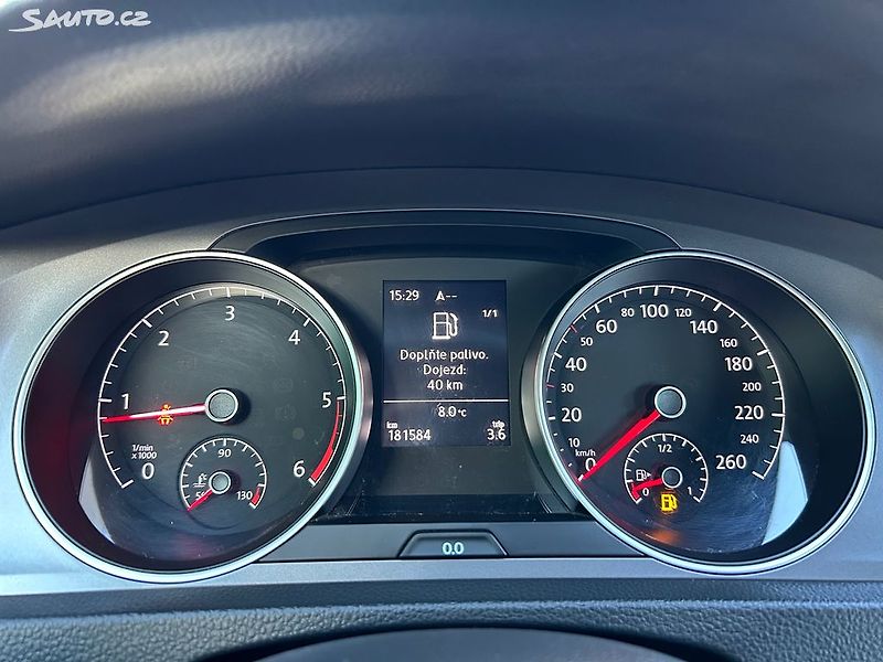 Volkswagen Golf (2015) 1.6 TDi 81KW servisni kniha - fotka 16 z 44