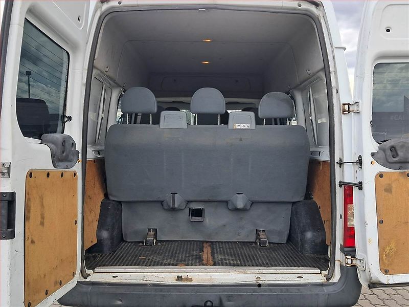 Ford Transit (2011) 2.2 TDCi, Bus, 9Míst - fotka 13 z 16