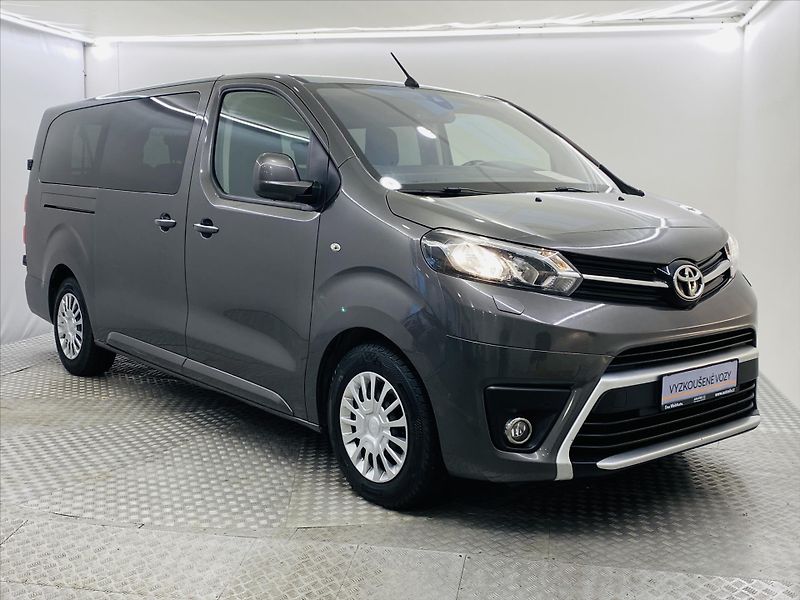 Toyota ProAce Verso 2,0 D-4D 106kW 8Míst - fotka 25 z 25