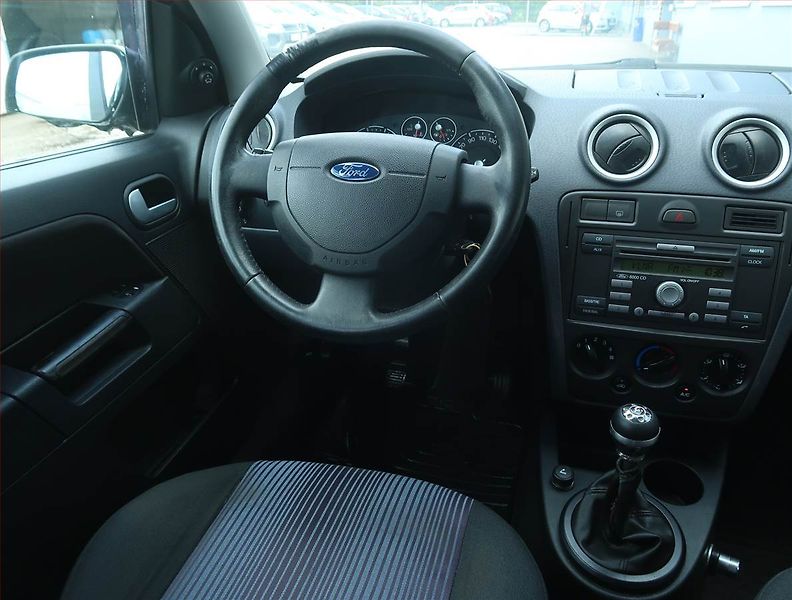 Ford Fusion (2006) 1.4, po STK, jezdí výborně - fotka 7 z 15