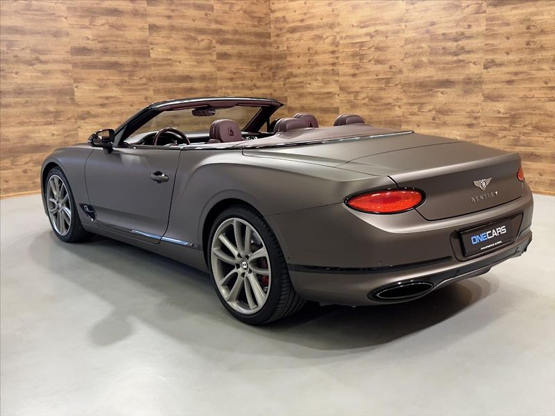 Bentley Continental GTC V12 FIRST EDITION NAIM - fotka 4 z 27