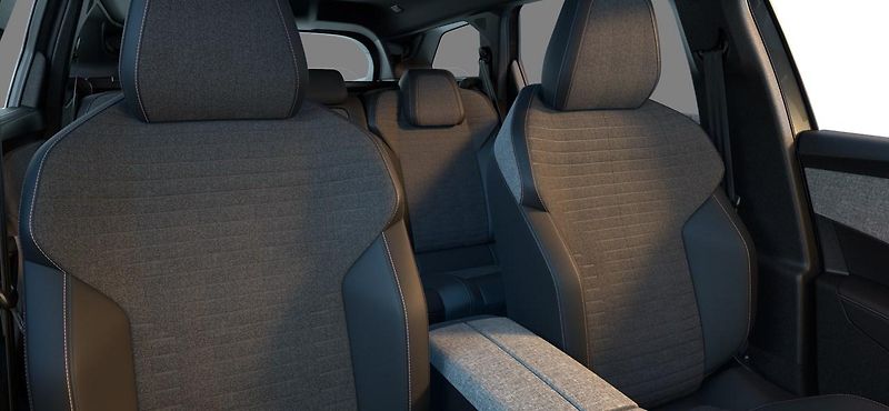Peugeot 5008 (2026) BUSINESS Hybrid 145 e-DCS6 - fotka 9 z 10