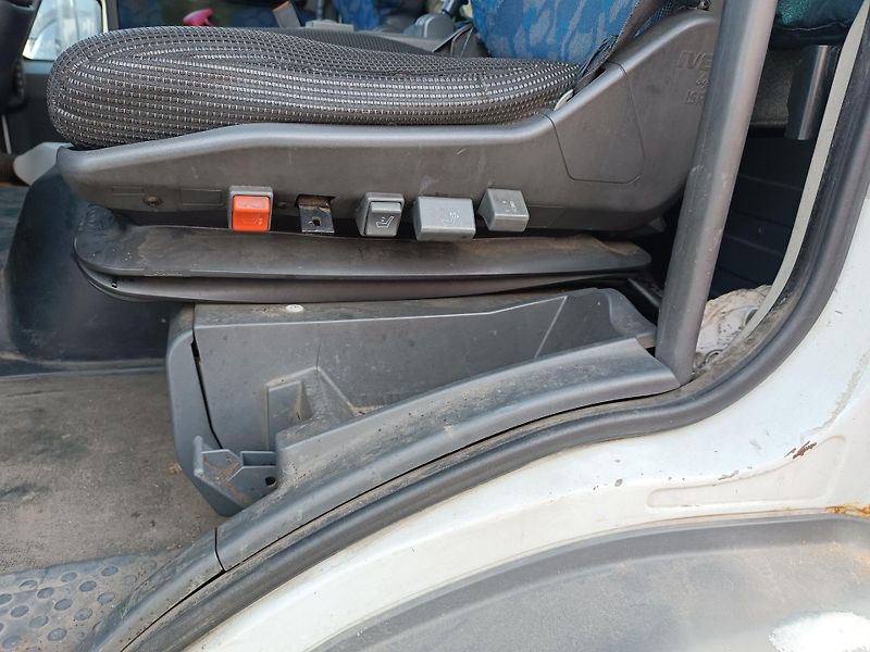 Iveco Eurocargo ML75E16 valník+plachta - fotka 7 z 16