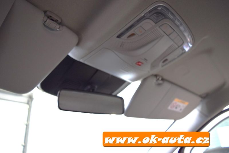 Mercedes-Benz Vito 114 CDI MIXTO LED 5 MÍST  - fotka 49 z 55