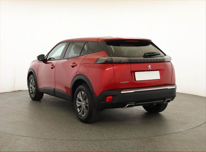 Peugeot 2008 (2020) 1.2 PureTech, ČR,1.maj - fotka 4 z 18