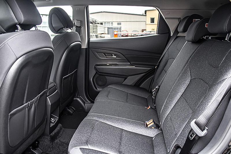 SsangYong Korando 1,5 GDI AT 2WD STYLE+TECH+ACC - fotka 9 z 15