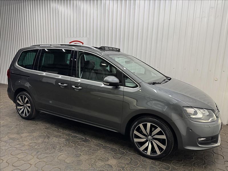 Volkswagen Sharan 2.0TSI 162KW DSG ACC DCC 2XALU - fotka 11 z 50