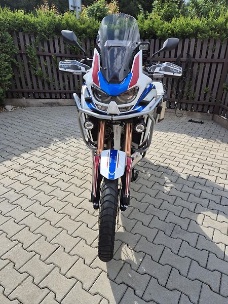 Honda CRF 1100 L Africa Twin Adventure Sports DCT (2022) - fotka 2 z 16