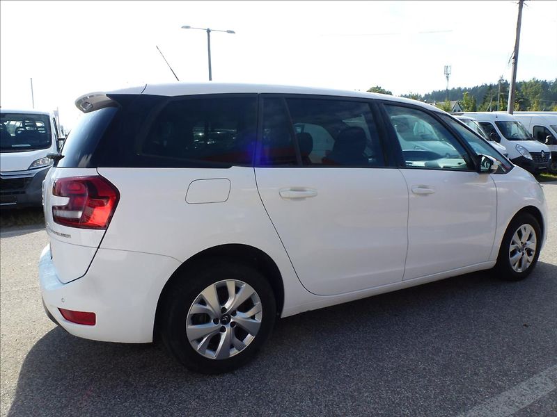 Citroën Grand C4 SpaceTourer 1,2 Pure Tech 130 7míst - fotka 8 z 45
