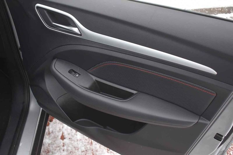 Auto jsem testoval převážně v typicky zimních podmínkách