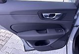 Volvo XC60 B5 AWD PLUS/360/1 maj/ + kola - náhled 22