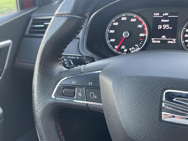 Seat Arona (2020) 1.5 TSI 110 kW FR - fotka 15 z 35