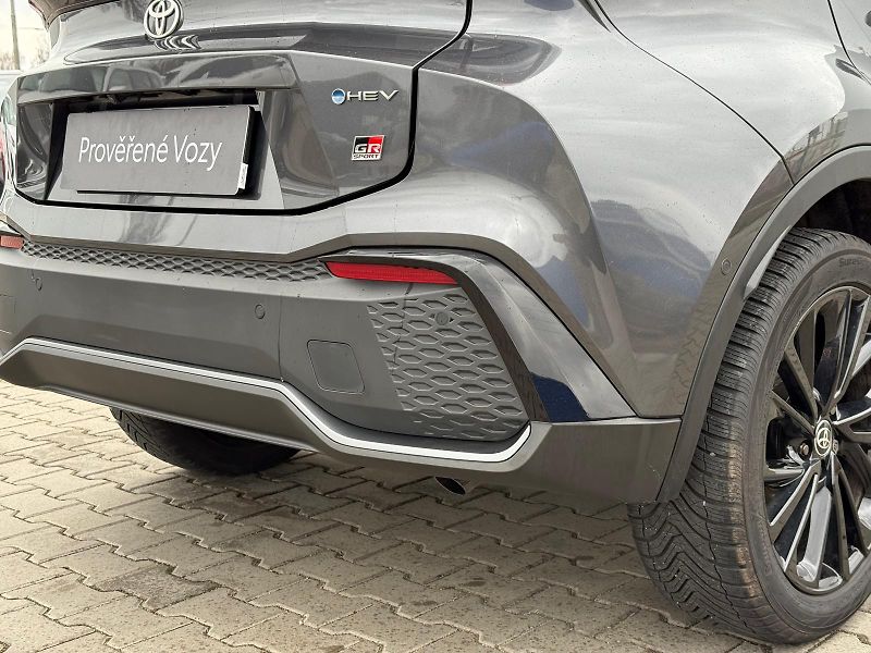Toyota C-HR 2,0 HEV e-CVT GR Sport - fotka 30 z 30