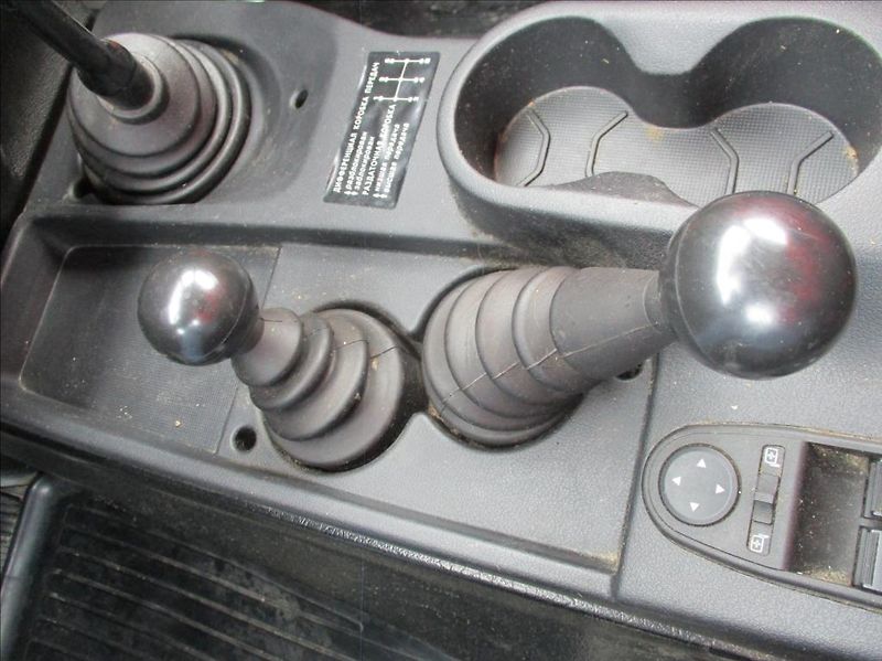 Lada Niva 1,7 i, BRONTO,4x4,klima,tažné, - fotka 20 z 29