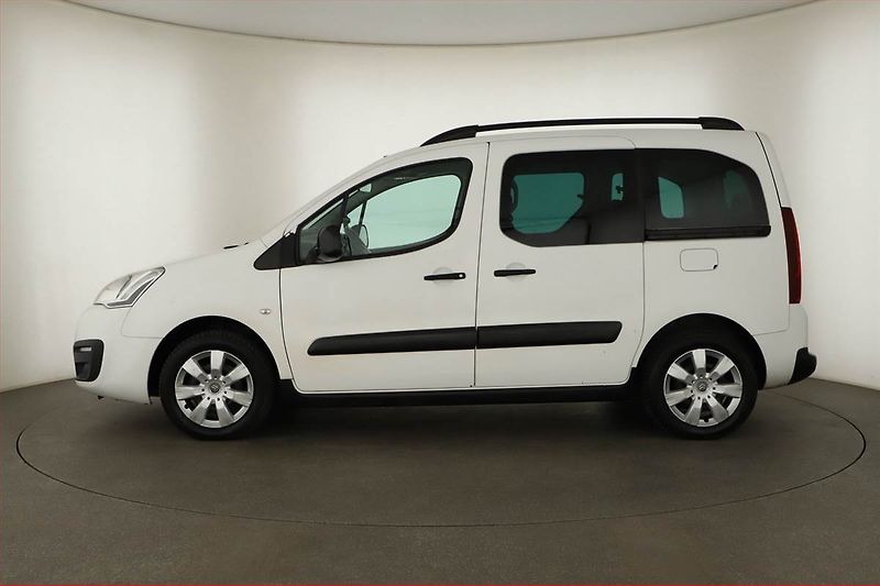 Citroën Berlingo (2016) XTR 1.6 HDi, 7Míst, ČR, 1Maj - fotka 3 z 14