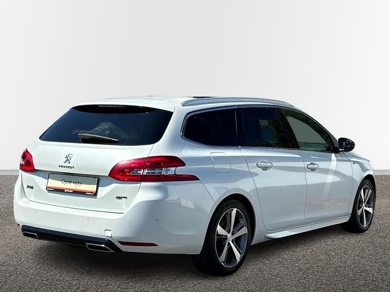 Peugeot 308 GT - fotka 2 z 4