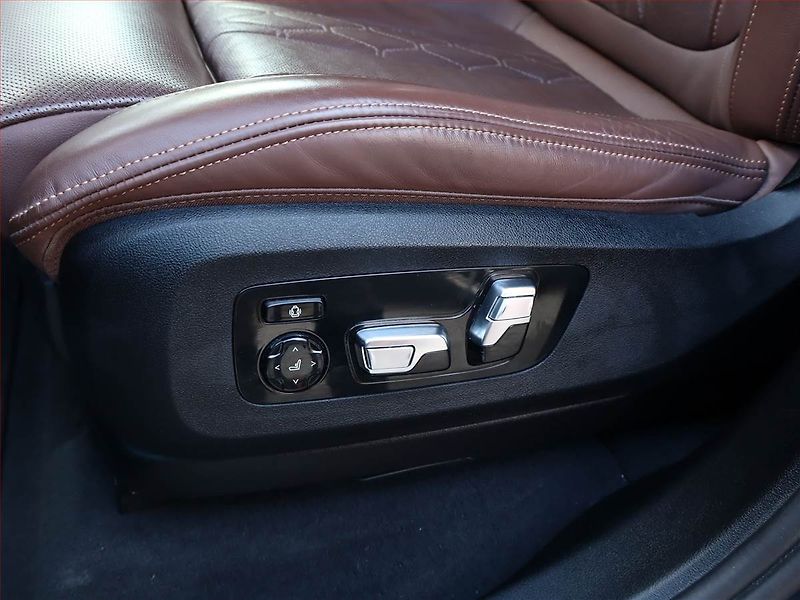 BMW X5 (2022) xDrive30d - fotka 22 z 25