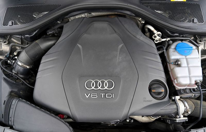 Audi A6 Allroad 3.0 TDI 180kW quattro S tronic - fotka 10 z 53