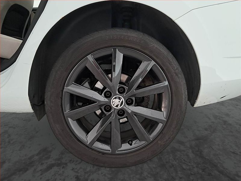 Škoda Fabia (2018) Style 1.0 TSI, Tempomat - fotka 15 z 19