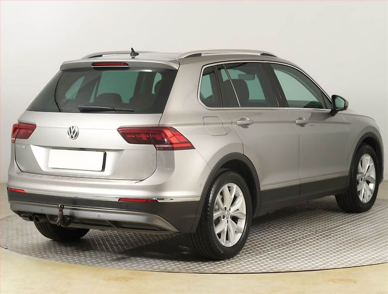 Volkswagen Tiguan (2018) Highline 2.0 TDI - fotka 5 z 23