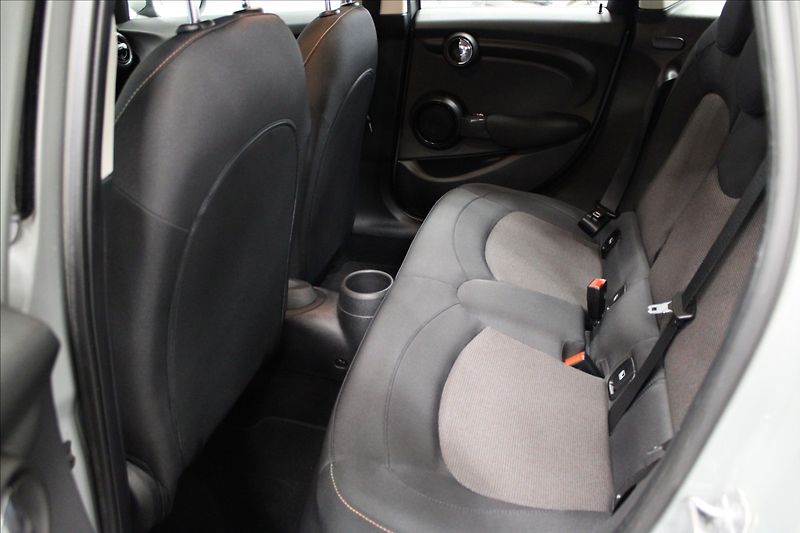 Mini Cooper 1,5 1.majitel CZ - fotka 12 z 37