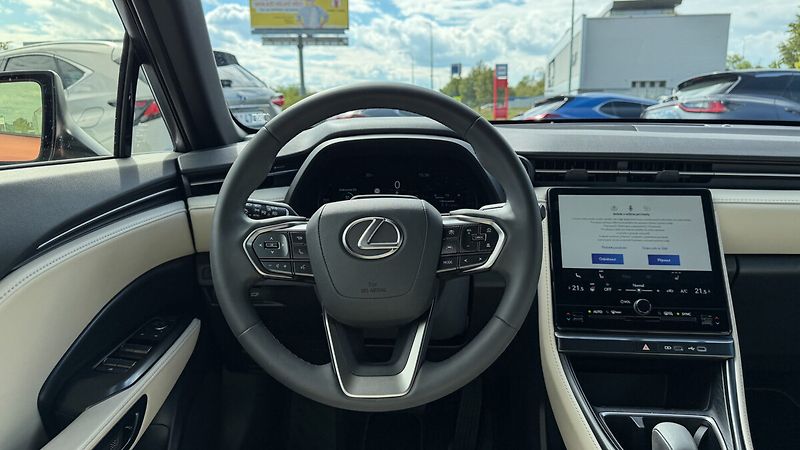 Lexus LBX 1,5 HEV ELEGANT TECH - fotka 13 z 24