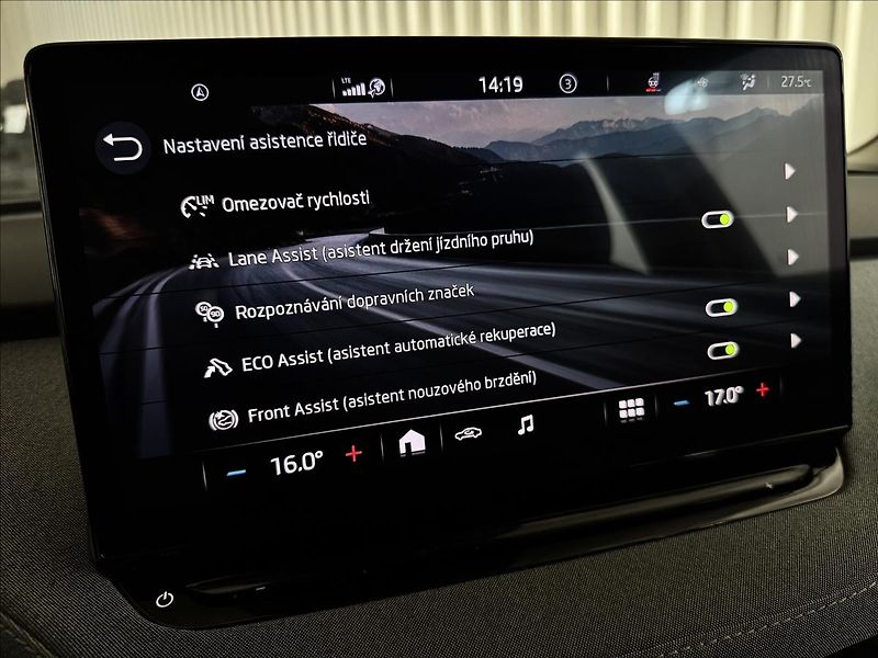 Škoda Enyaq IV80 150kW TAŽNÉ SOH 88% - fotka 23 z 43